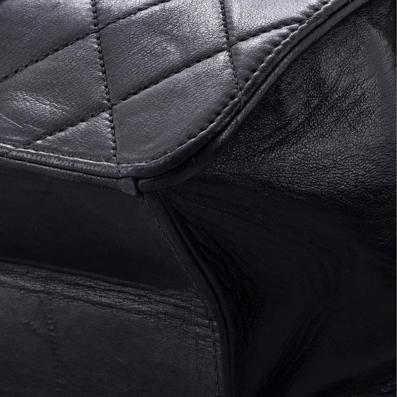 Vintage Clutch With Chain Quilted