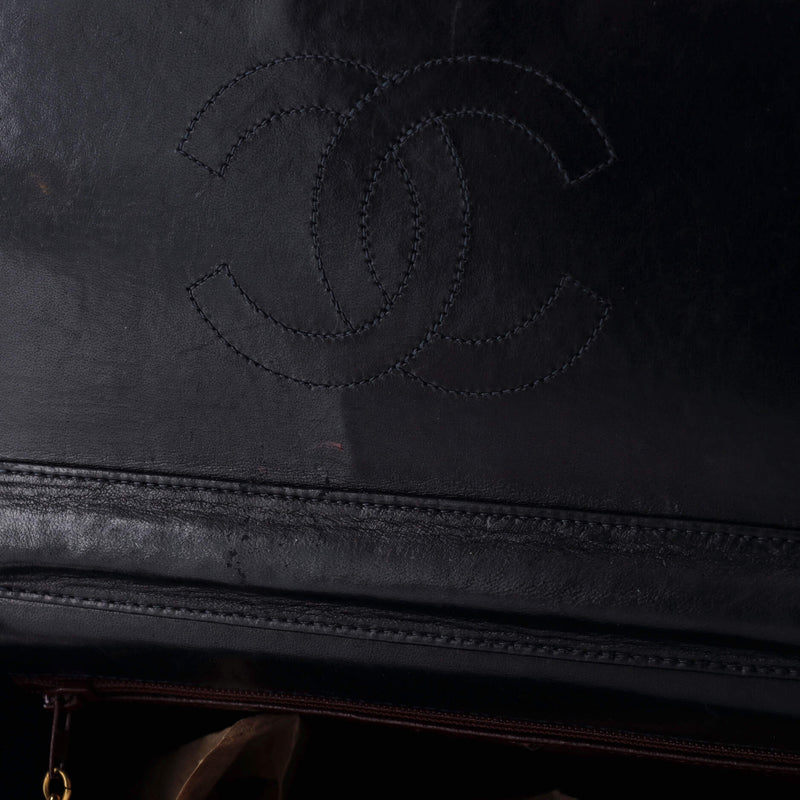 Vintage Clutch With Chain Quilted