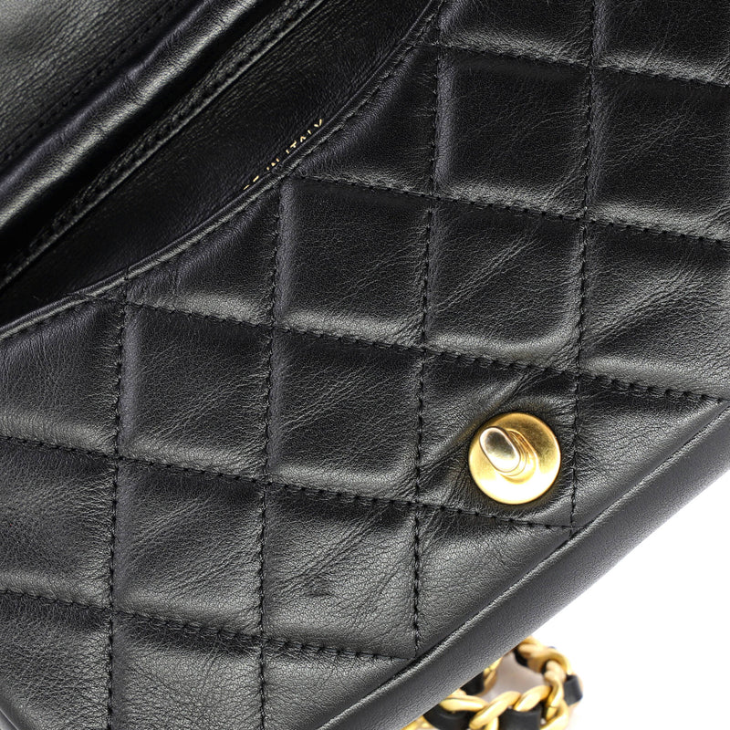 Coco Mail Clutch With Chain Quilted
