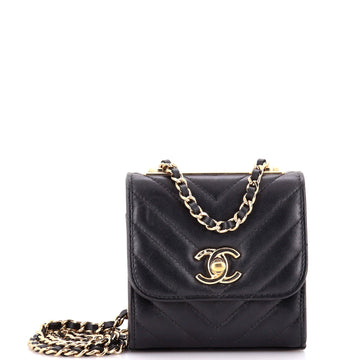 Trendy Cc Clutch With Chain Chevron