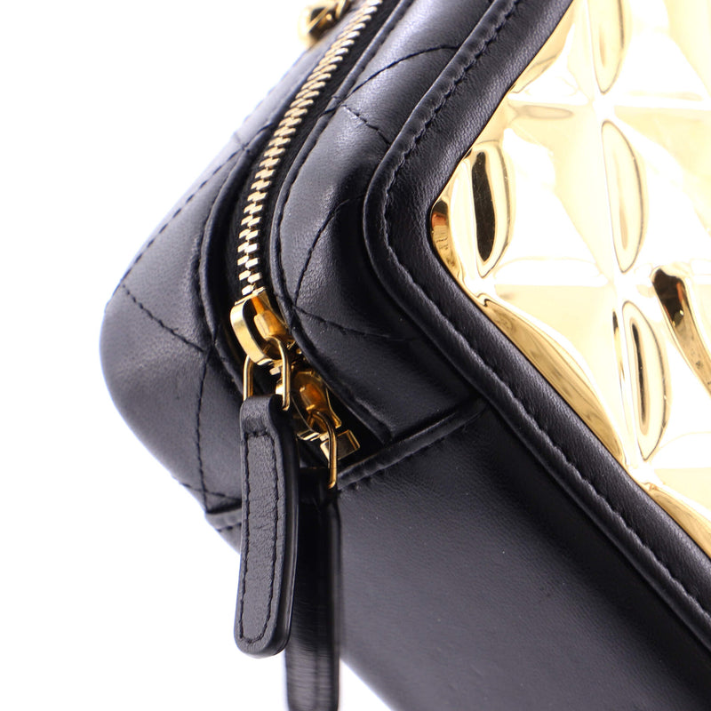 Cc Zip Around Clutch With Chain Quilted