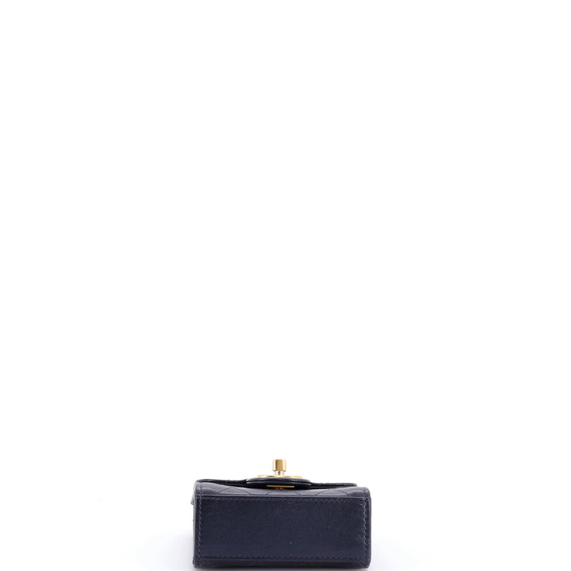 Chic Pearls Flap Clutch With Chain