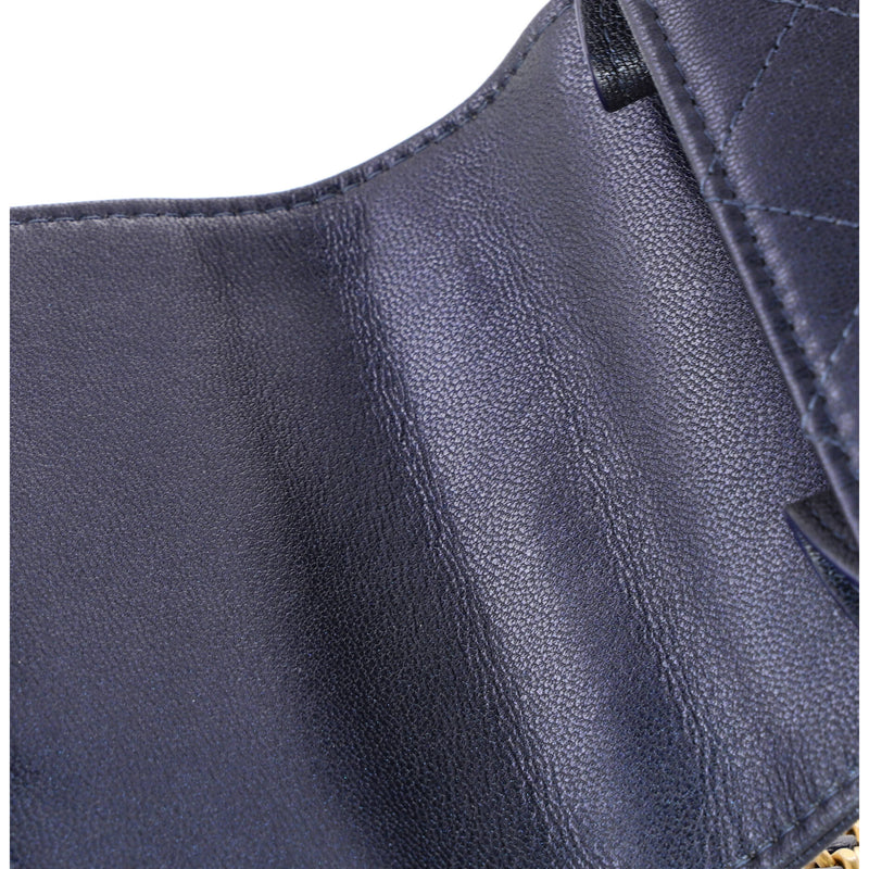 Chic Pearls Flap Clutch With Chain