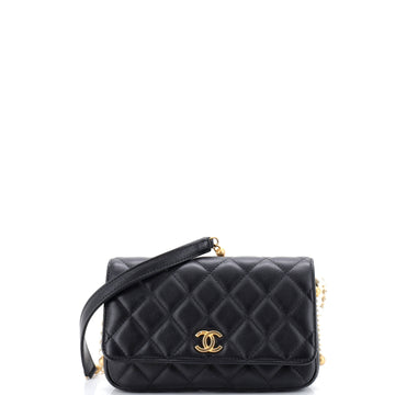 About Pearls Wallet On Chain Quilted