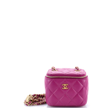 Pearl Crush Vanity Case With Chain