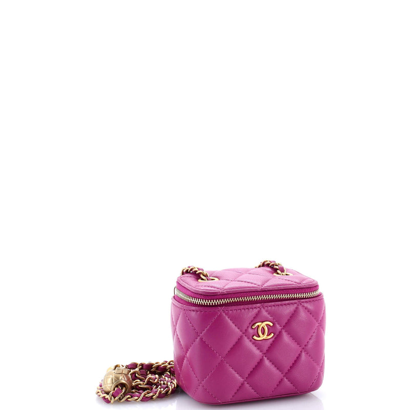 Pearl Crush Vanity Case With Chain