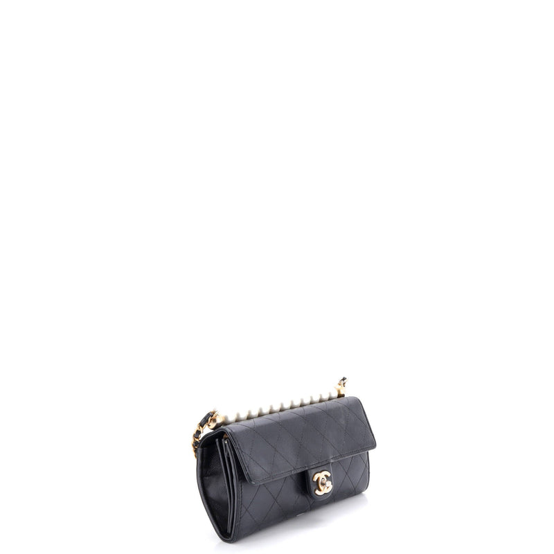 Chic Pearls Clutch With Chain Quilted