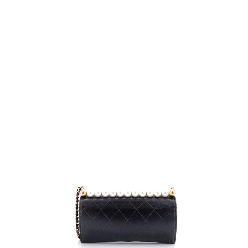 Chic Pearls Clutch With Chain Quilted
