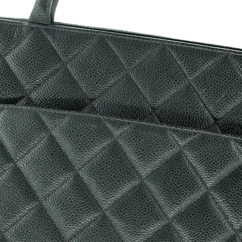 Medallion Tote Quilted Caviar