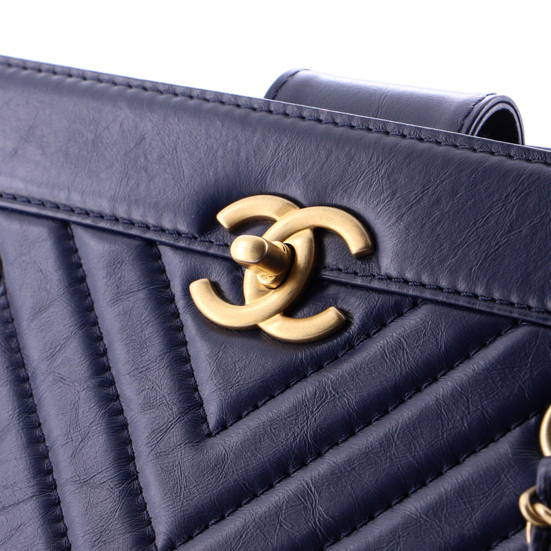 Cc Chain Shopping Tote Chevron Calfskin