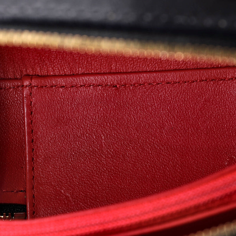 Cc Bubble Top Handle Vanity Case With