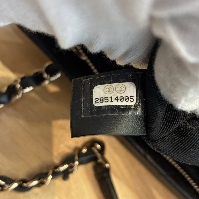 Rolled Up Tote Quilted Caviar