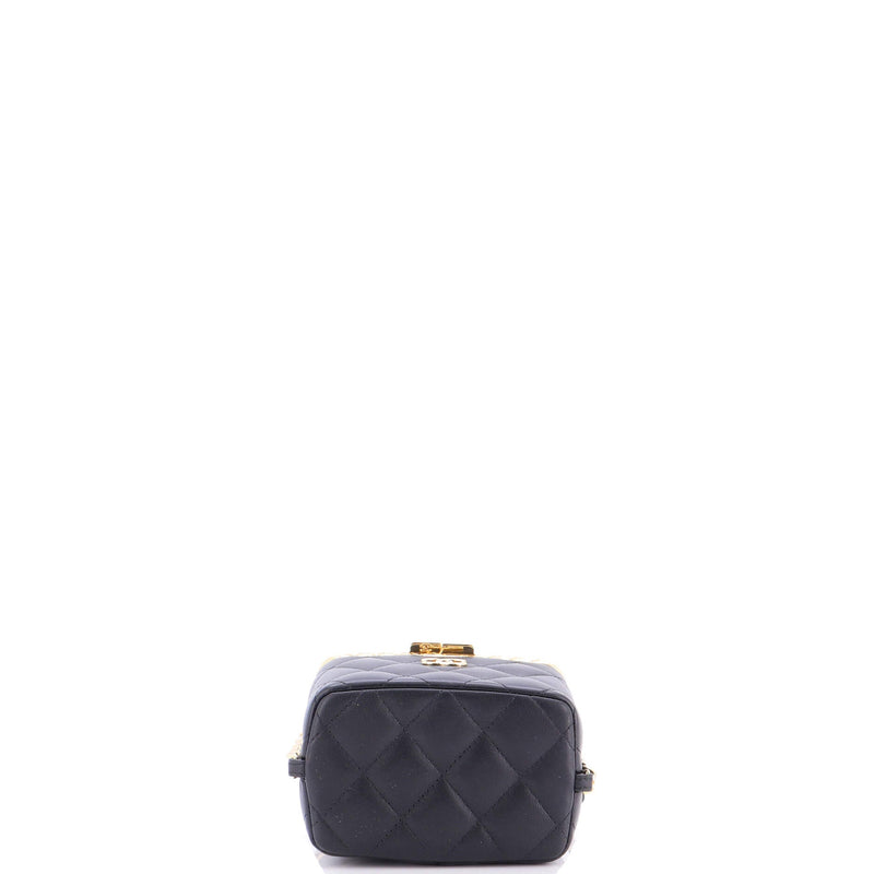 Lock Frame Vanity Case With Chain