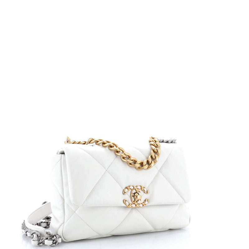 19 Flap Bag Quilted Leather Medium