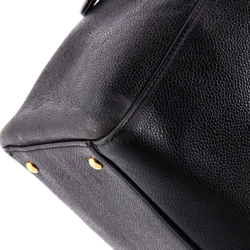 Vintage Timeless Zip Tote Caviar Medium