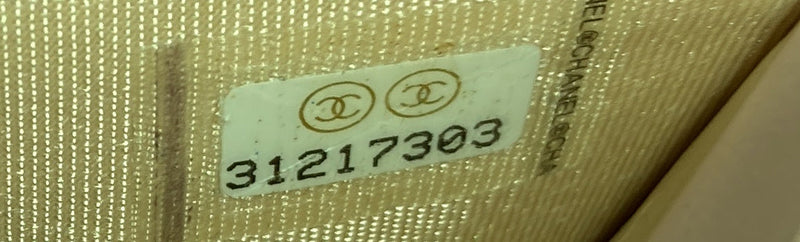 19 Wallet On Chain Quilted Lambskin