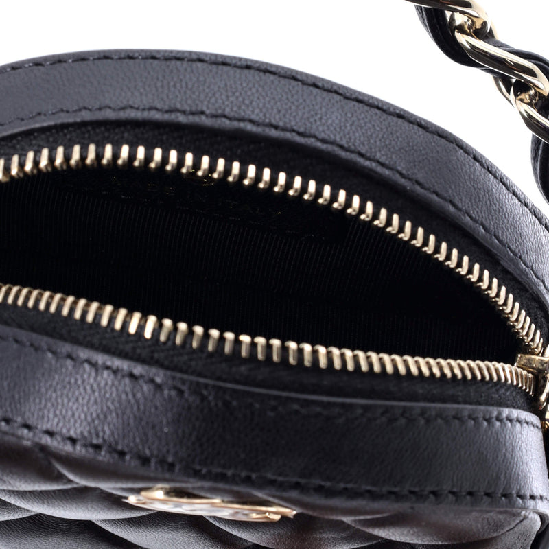 Frame Chain Around Round Clutch With