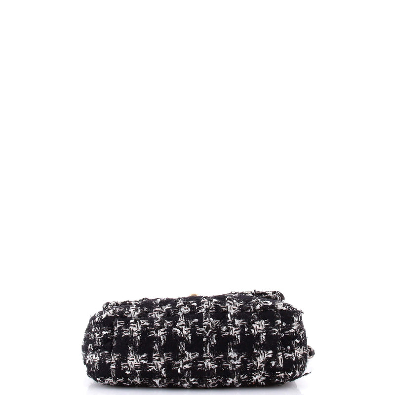 19 Flap Bag Quilted Houndstooth Tweed