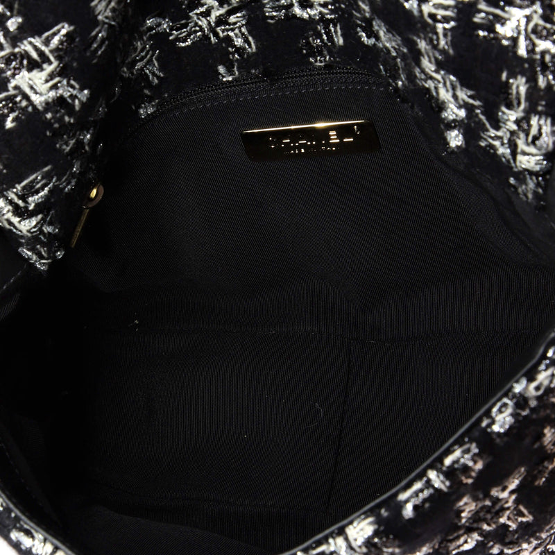 19 Flap Bag Quilted Houndstooth Tweed