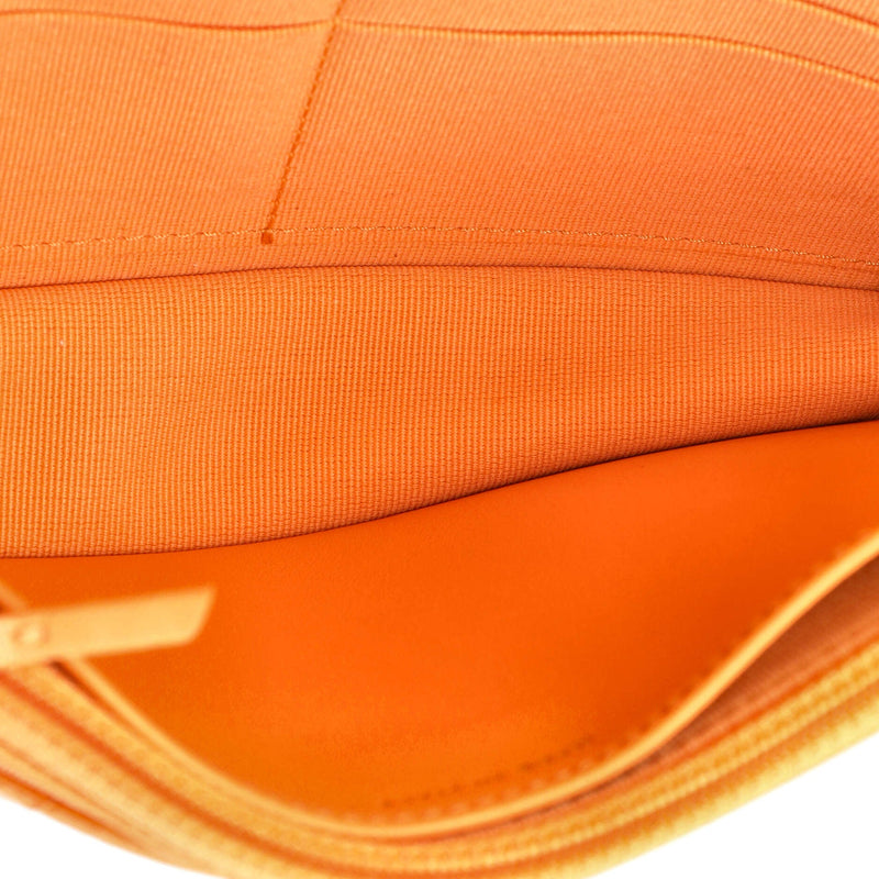 Trendy Cc Wallet On Chain Quilted