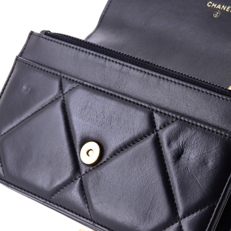 19 Wallet On Chain Quilted Lambskin