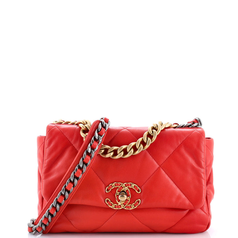 19 Flap Bag Quilted Leather Medium