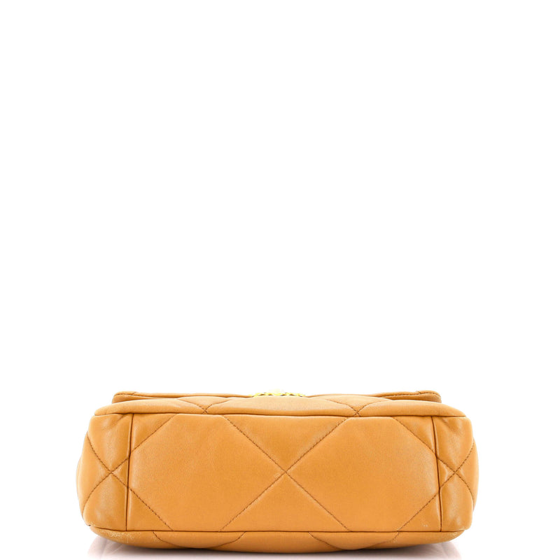 19 Flap Bag Quilted Leather Medium