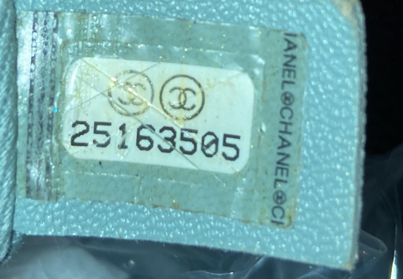 Thread Around Flap Bag Quilted Caviar