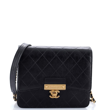 Logo Plate Square Wallet On Chain