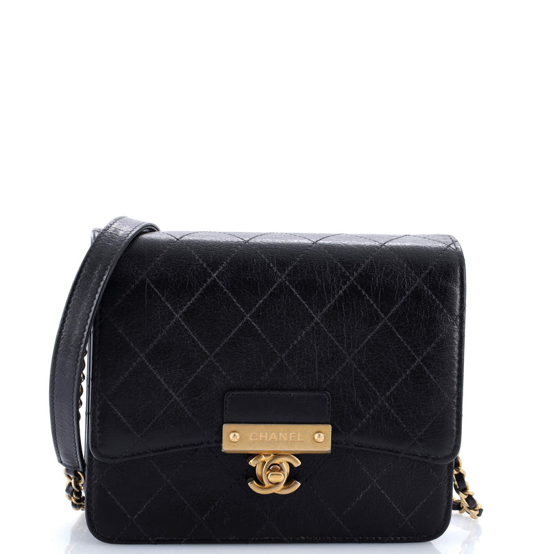 Logo Plate Square Wallet On Chain