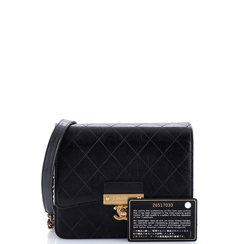 Logo Plate Square Wallet On Chain