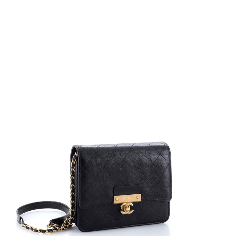 Logo Plate Square Wallet On Chain