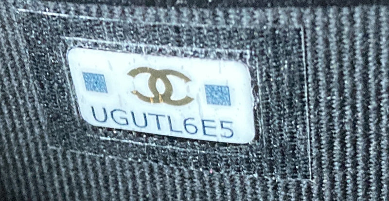 Cc Clasp Phone Holder Crossbody Bag