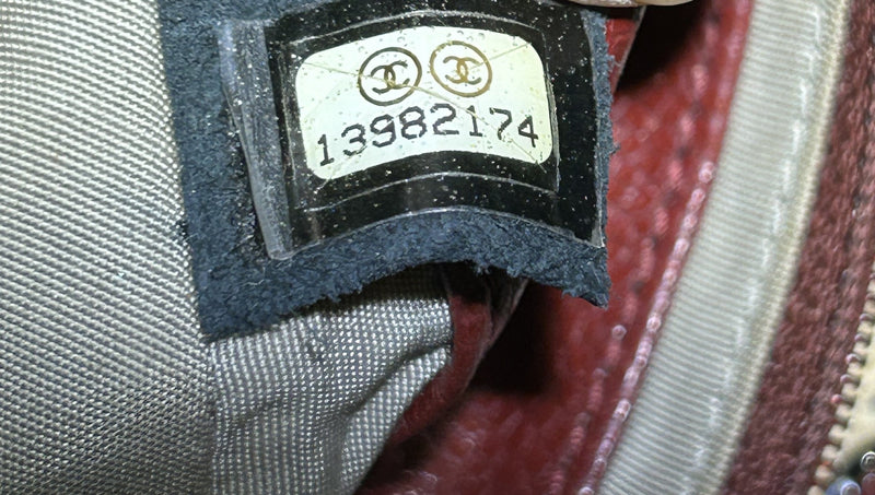 Half Moon Wallet On Chain Caviar