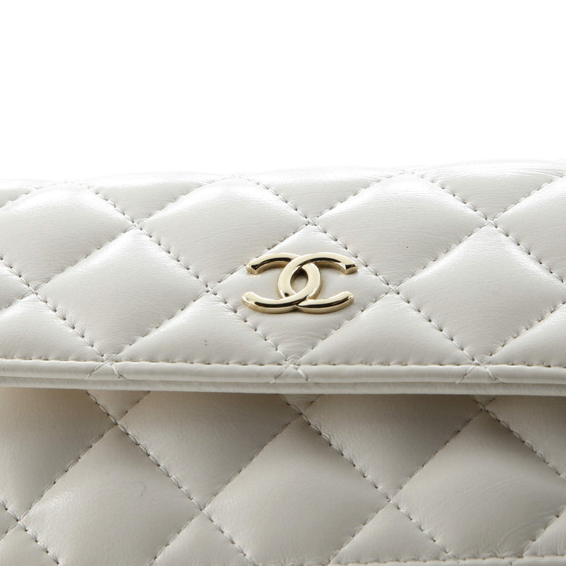 Tiny Cc Link Flap Phone Holder With