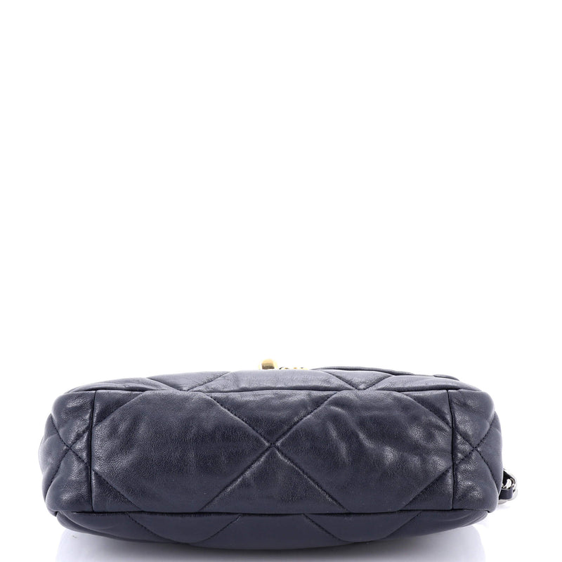 19 Flap Bag Quilted Leather Medium