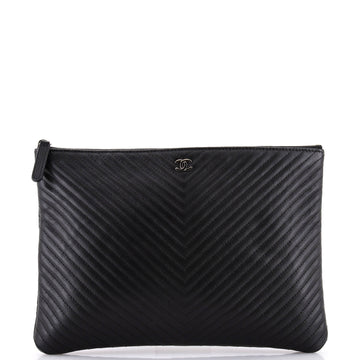 O Case Clutch Chevron Caviar Large