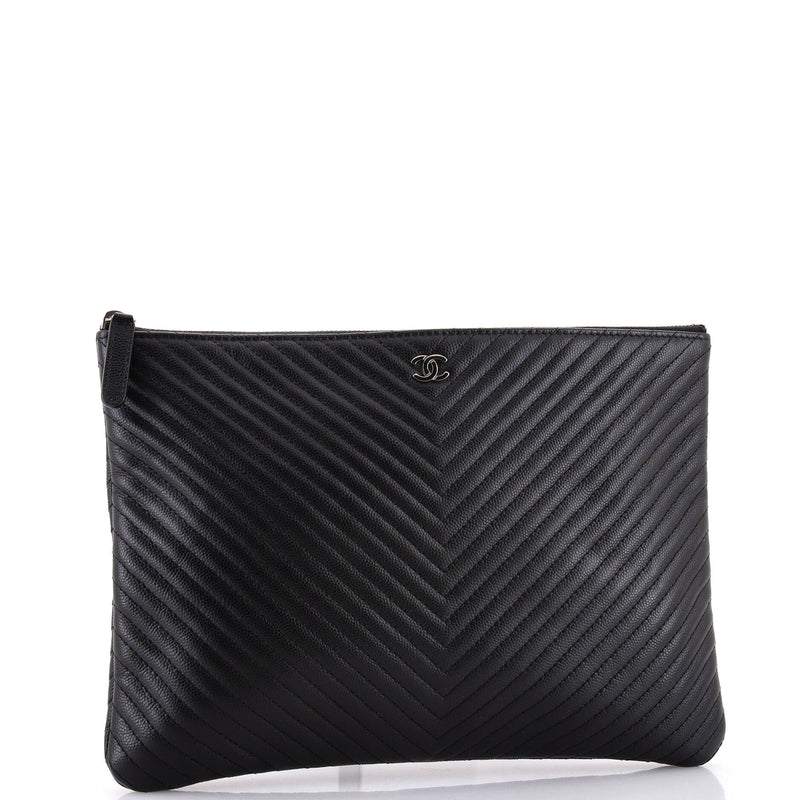 O Case Clutch Chevron Caviar Large