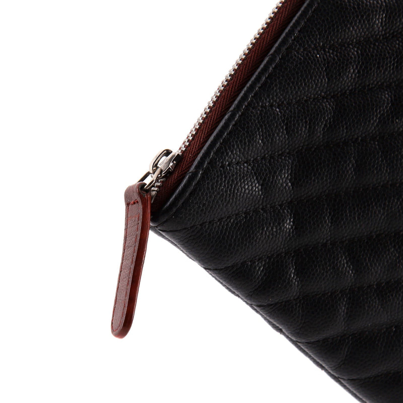 O Case Clutch Chevron Caviar Medium