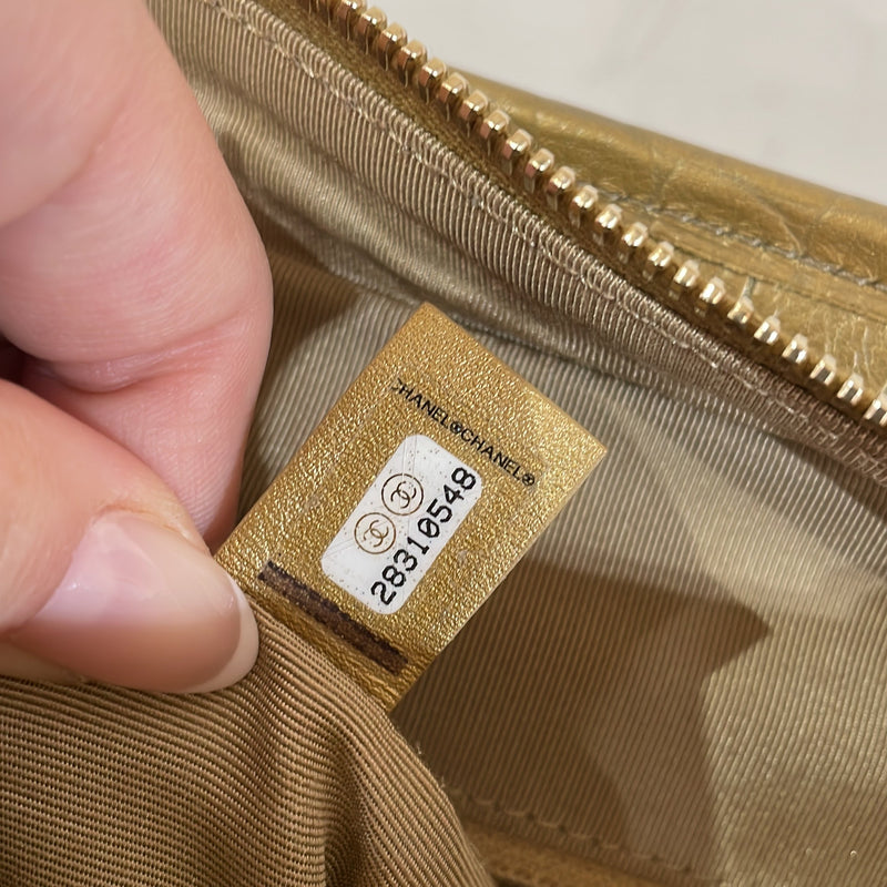 Gabrielle Hobo With Logo Handle