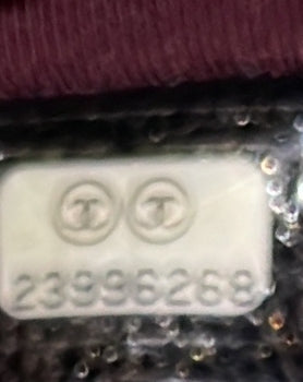 O Case Clutch Chevron Caviar Medium