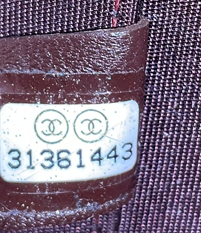 Cc Round Vanity Case With Chain Quilted