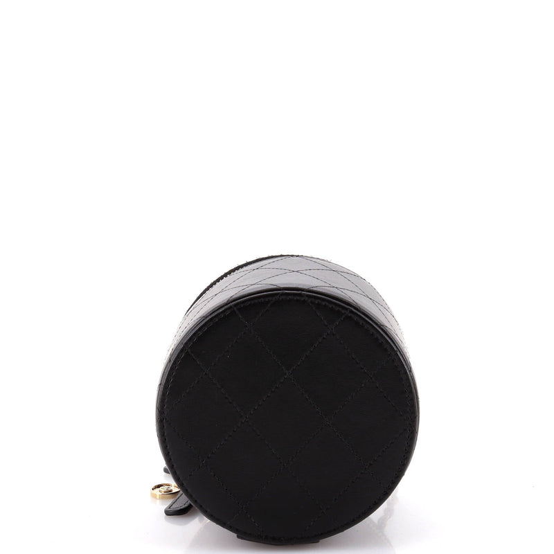 Cc Round Vanity Case With Chain Quilted