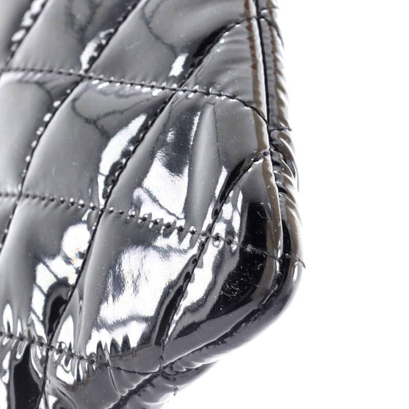 Valentine Hearts O Case Clutch Quilted