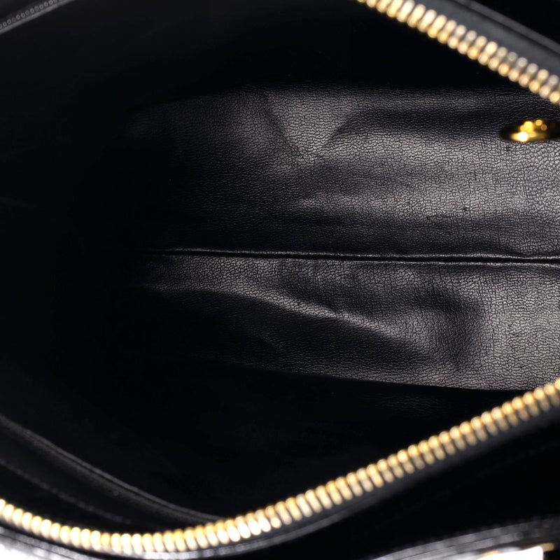 Vintage Timeless Chain Shoulder Bag