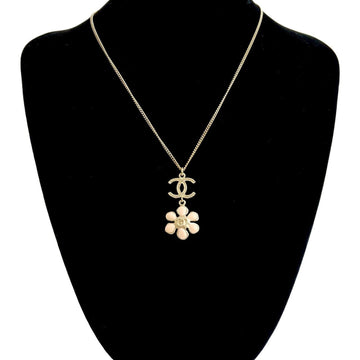 Cc Logo Flower Pendant Necklace Metal