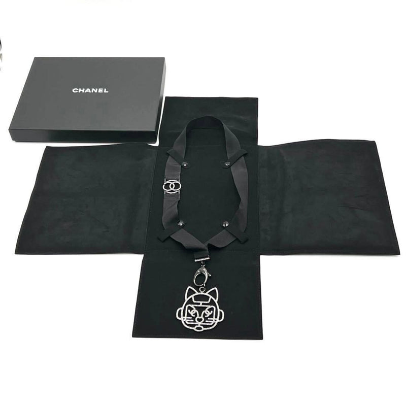 Pendant Necklace Metal And Rhinestone