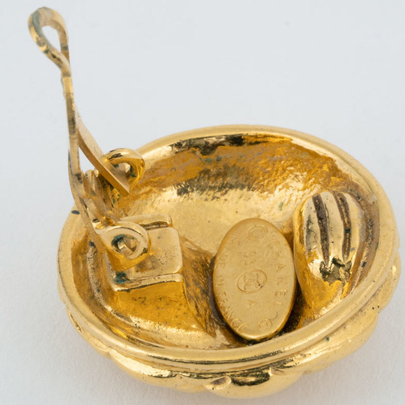 Matelasse Round Clip-On Earrings Metal