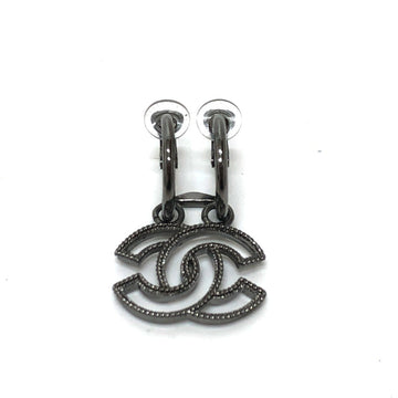 Chanel Cc Logo Clip-On Earrings Metal