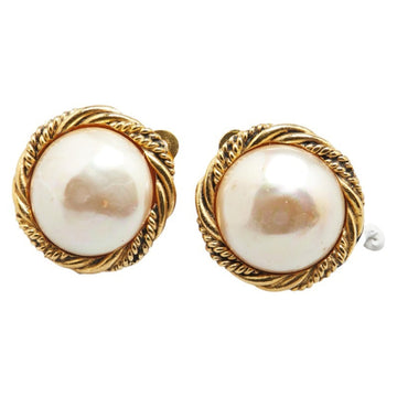 Vintage Clip-On Earrings Pearl